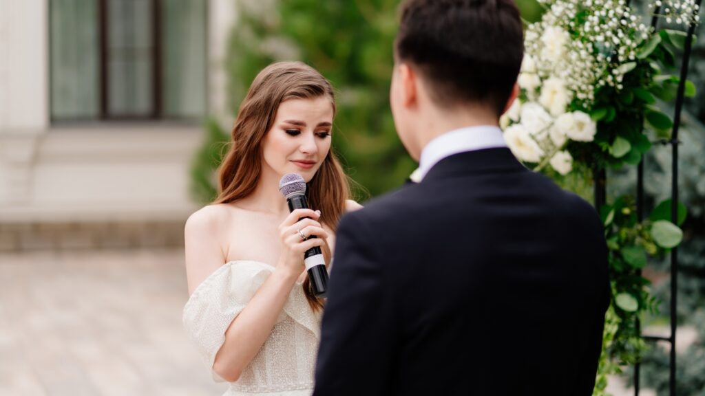 przysięga panny młodej na ślubie plenerowym
